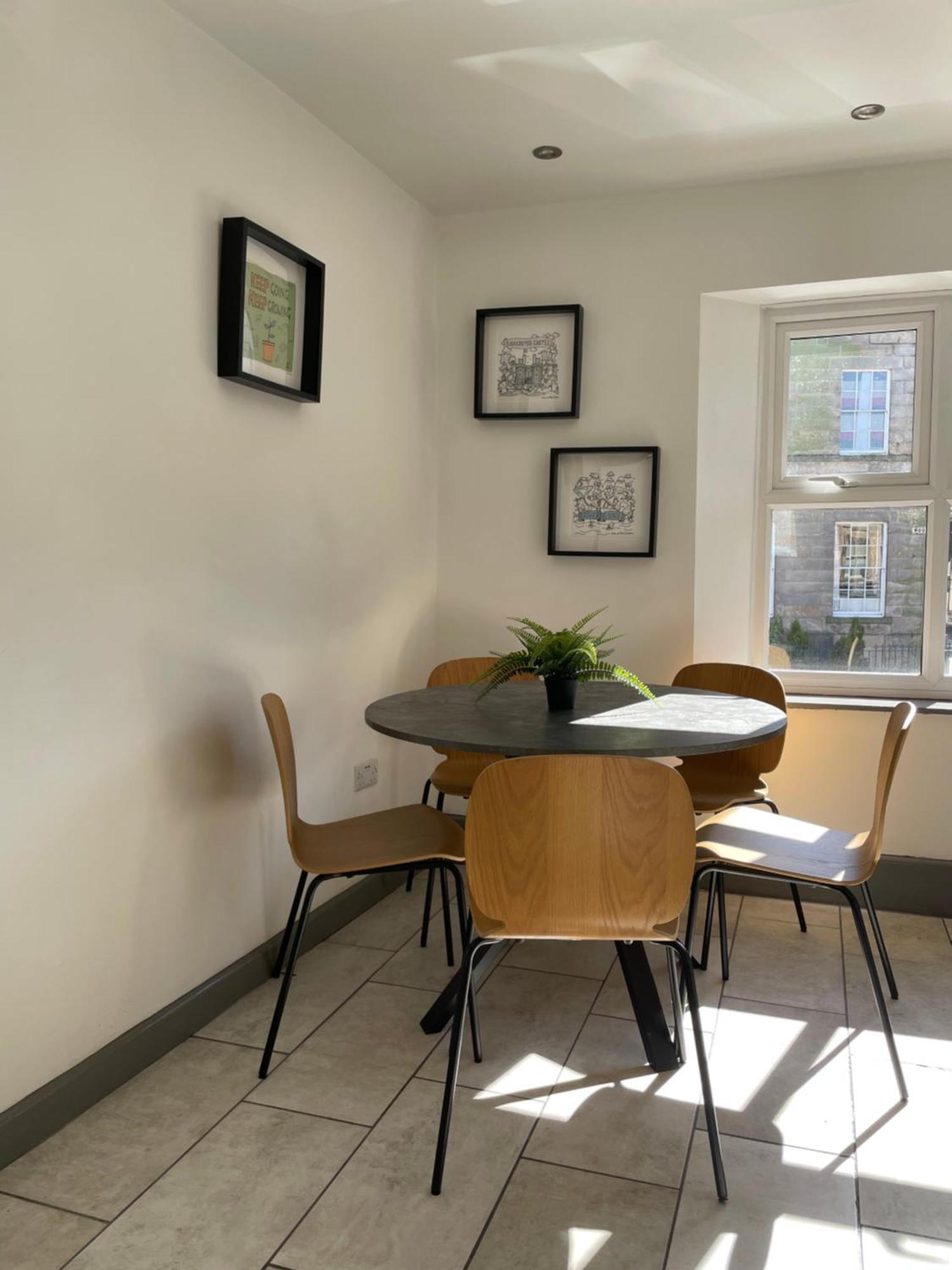 Spacious City Centre Property Lancaster Exterior photo